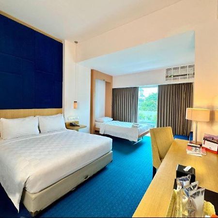 Swiss-Belinn Malang Dış mekan fotoğraf