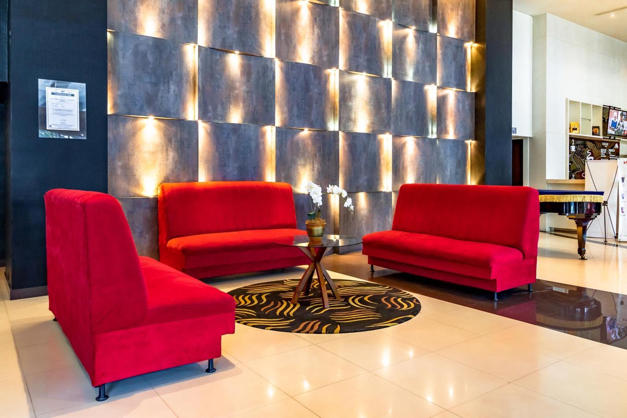 Swiss-Belinn Malang Dış mekan fotoğraf