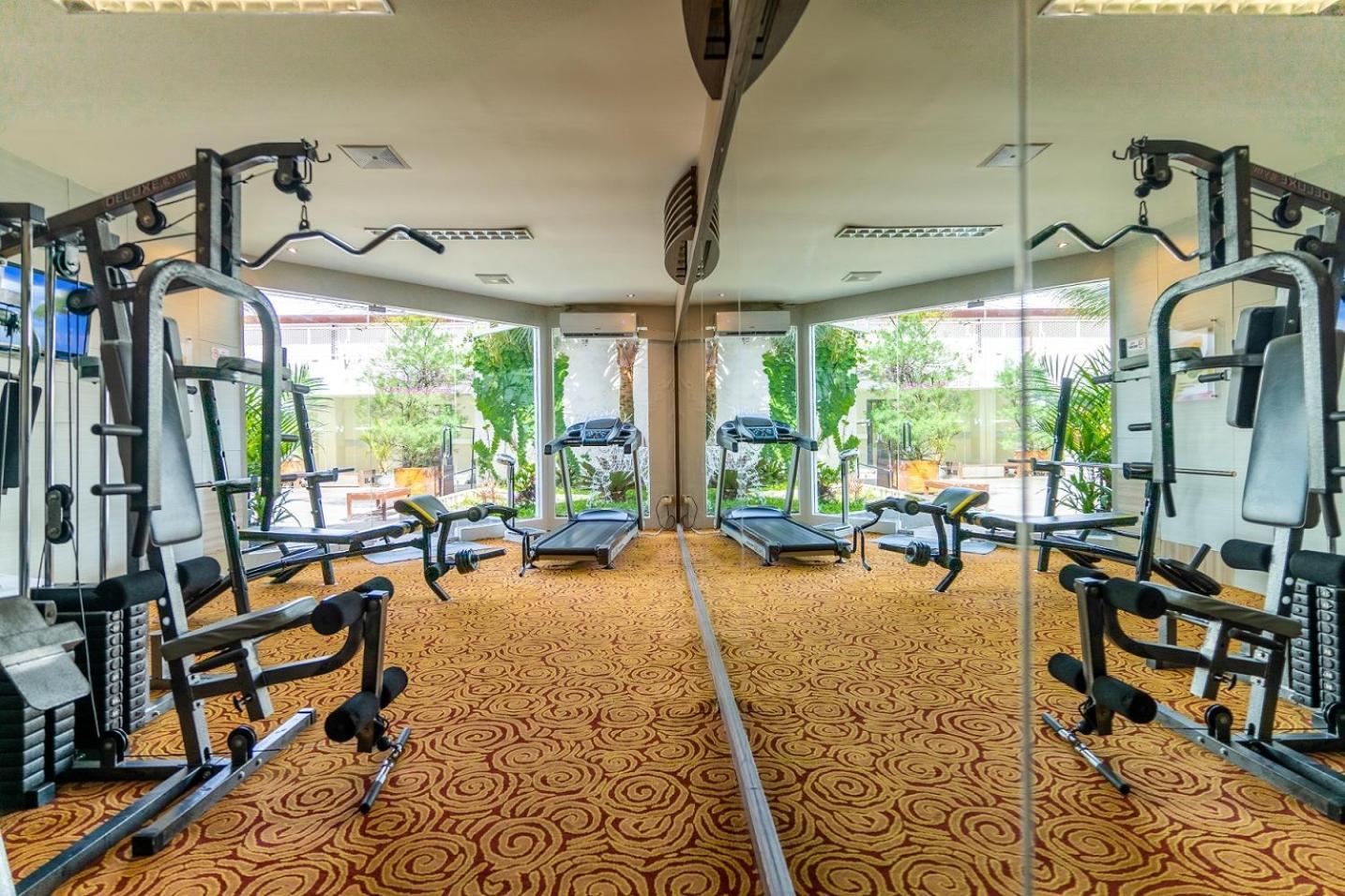 Swiss-Belinn Malang Dış mekan fotoğraf