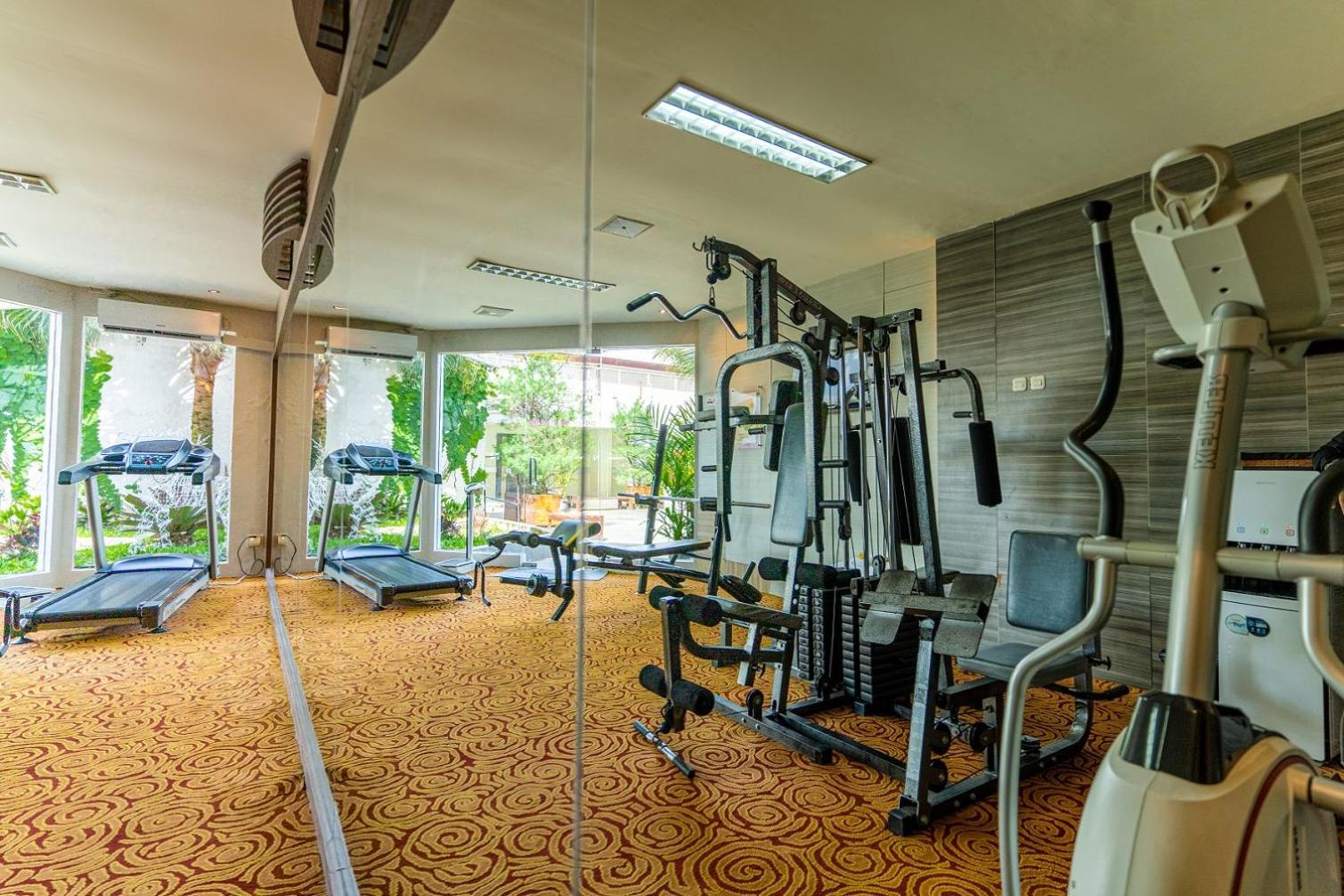 Swiss-Belinn Malang Dış mekan fotoğraf