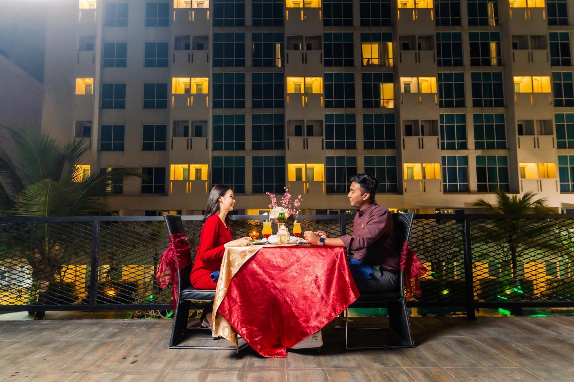 Swiss-Belinn Malang Dış mekan fotoğraf