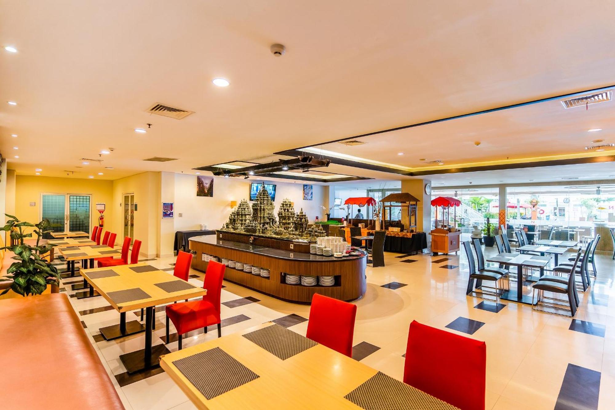 Swiss-Belinn Malang Dış mekan fotoğraf