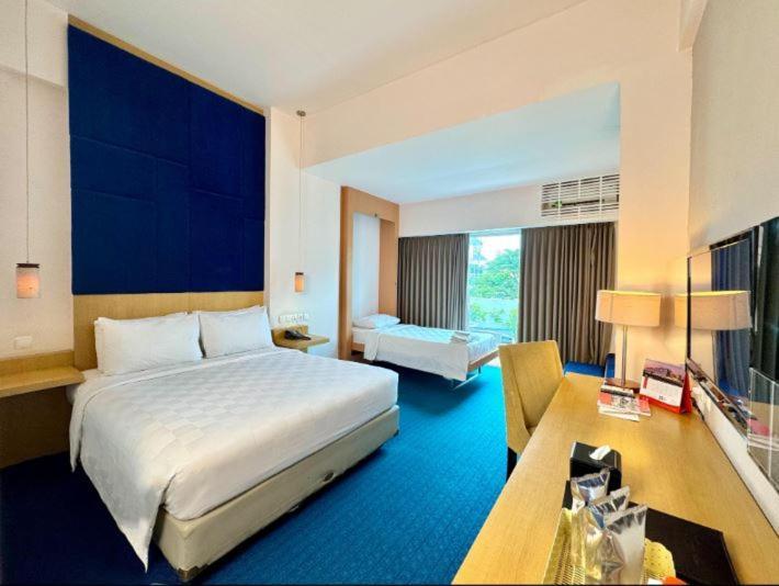 Swiss-Belinn Malang Dış mekan fotoğraf